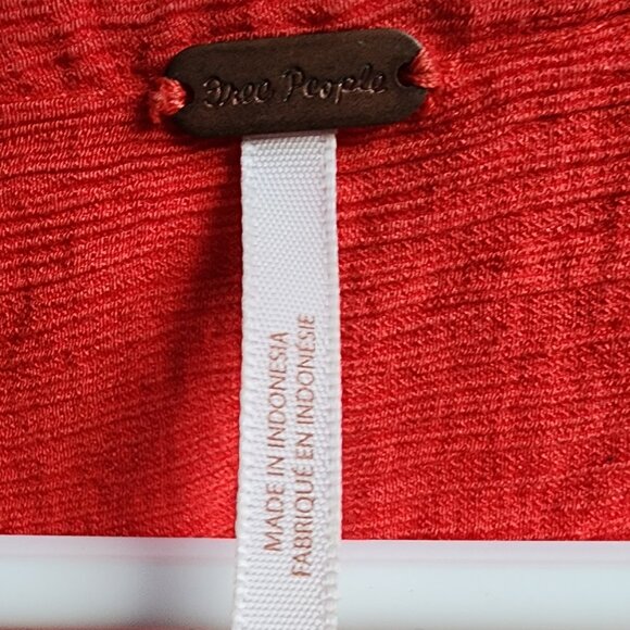 Free People Bright Red/Orange V-Neck Crossover Blouse Size Medium - Picture 8 of 16